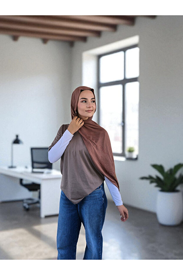 شال قطني ممشط باللون الأحمر والبني - 1