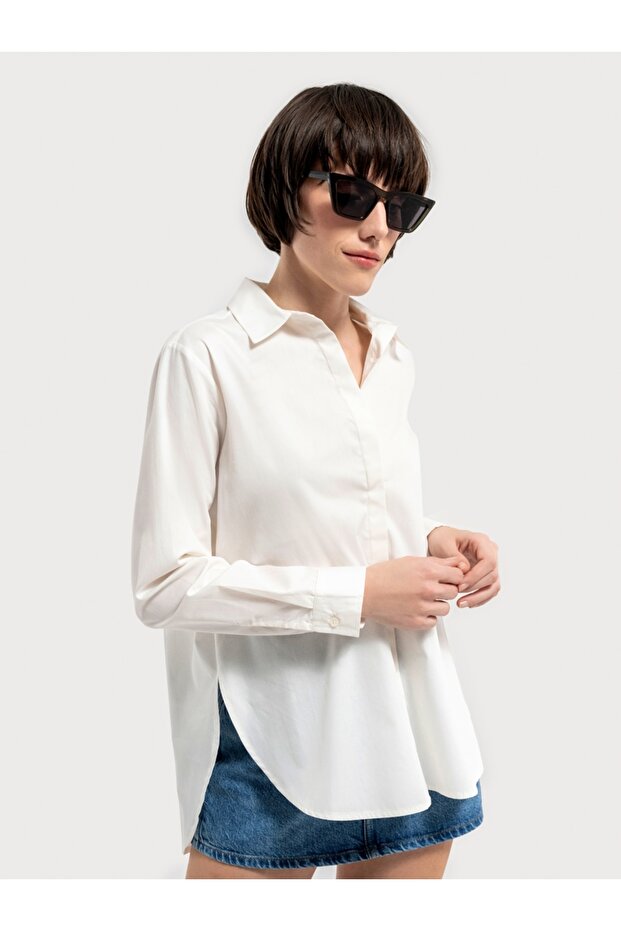 Loose Fit Women's Shirt U.sleeve