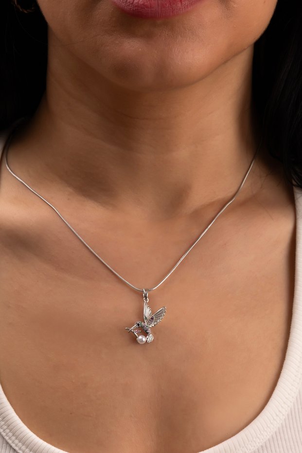 Silver Color Women's Necklace with Pearl-Bearing Hummingbird Design