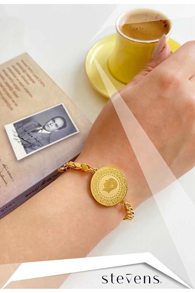 Stainless Tarnish-Free Steel Quarter Bracelet