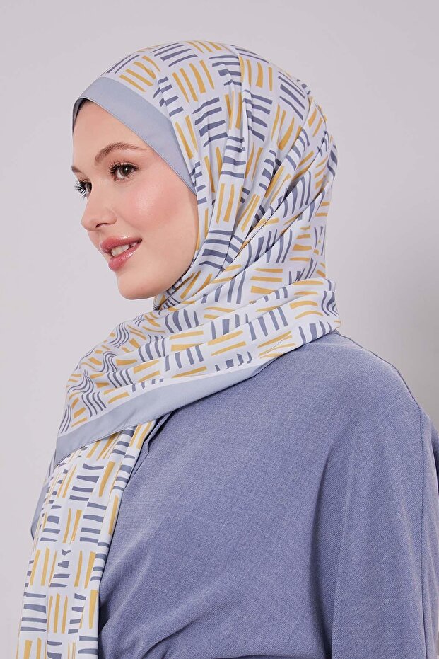 Gray Square Line Pattern Club Shawl - 2