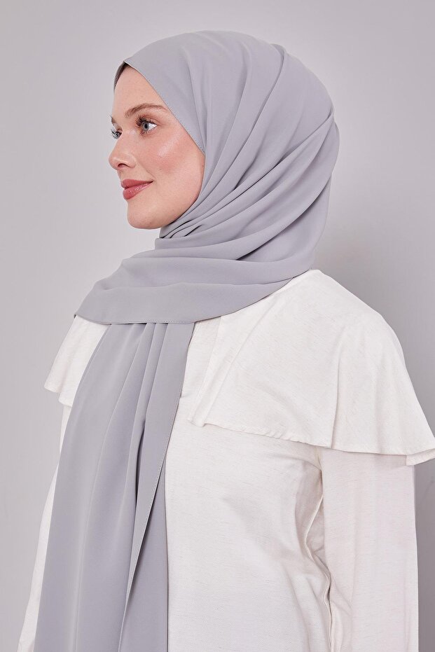 شال مسطح باللون الرمادي الداكن - 2