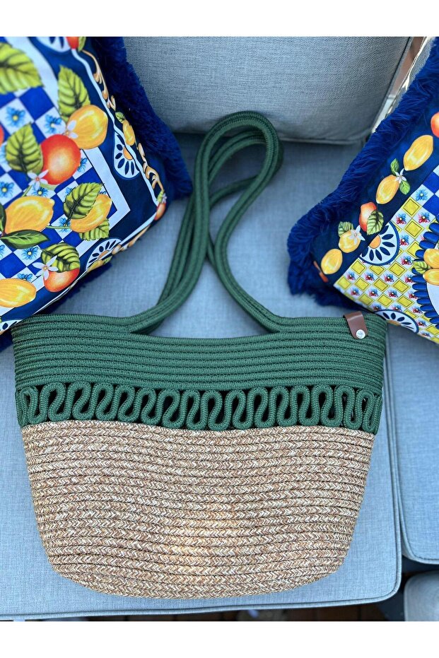 Loya Green Detailed Straw Bag