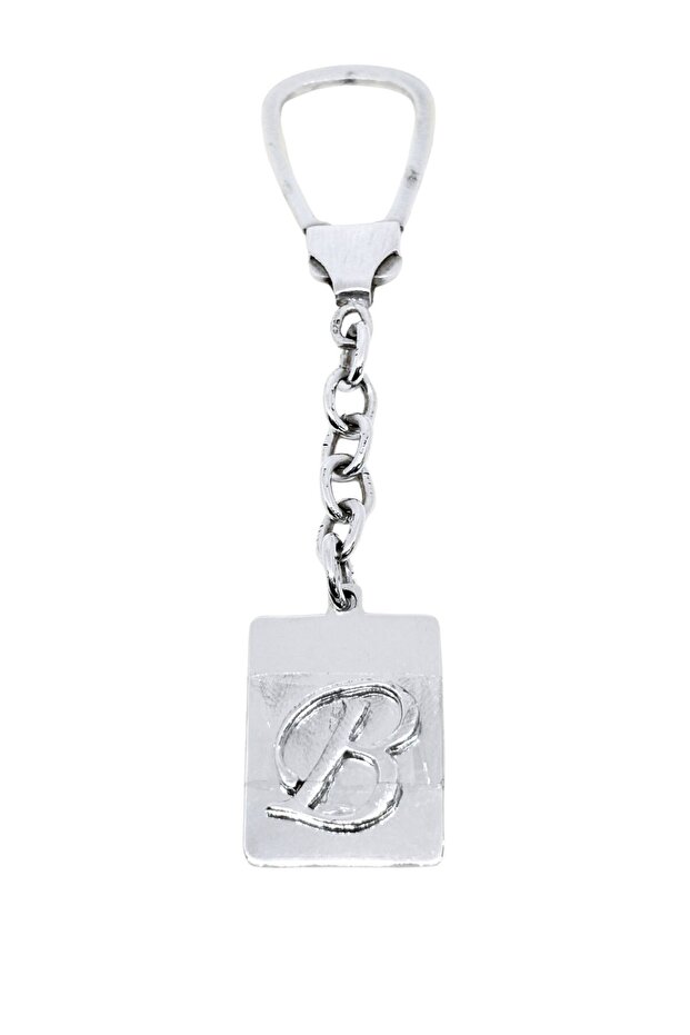 سلسلة مفاتيح على شكل حرف على لوحة مستطيلة فضية - 1