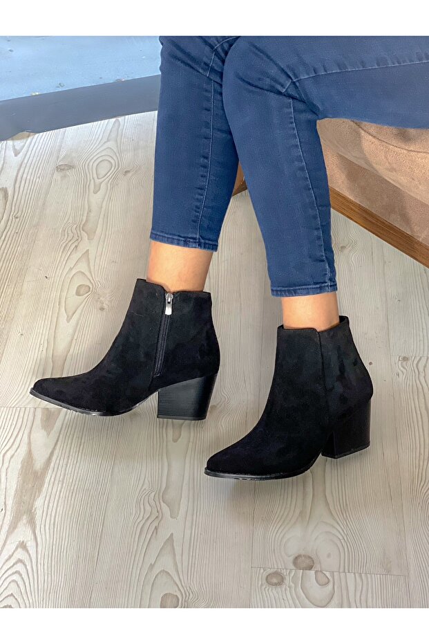 Dalida Black Suede 6 cm Heel Dallas Short Boots