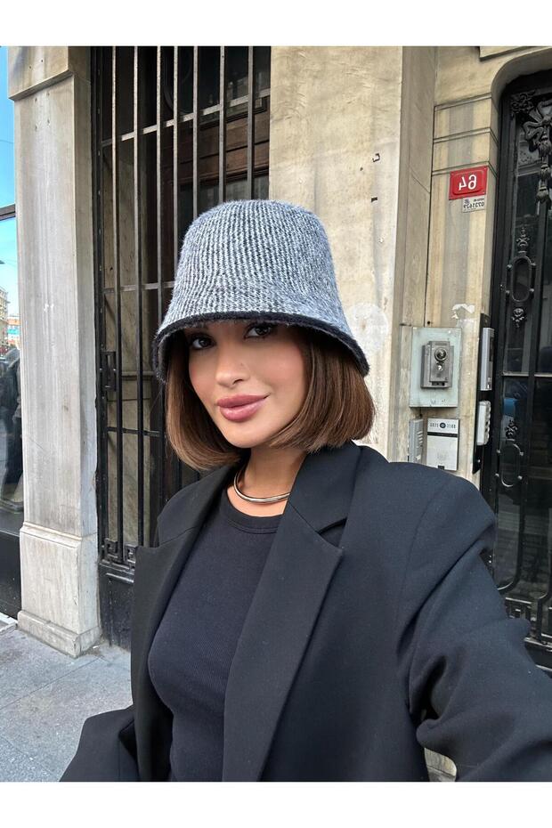 YUMUŞAK DOKULU ŞAPKA - 2