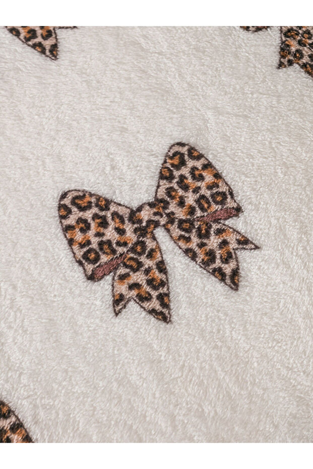 Sparkling Choices from Shining Store |   Bow Printed Double Blanket - 3