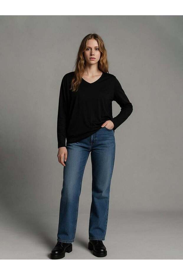 Pamara Women's V-Neck Long Sleeve T-Shirt