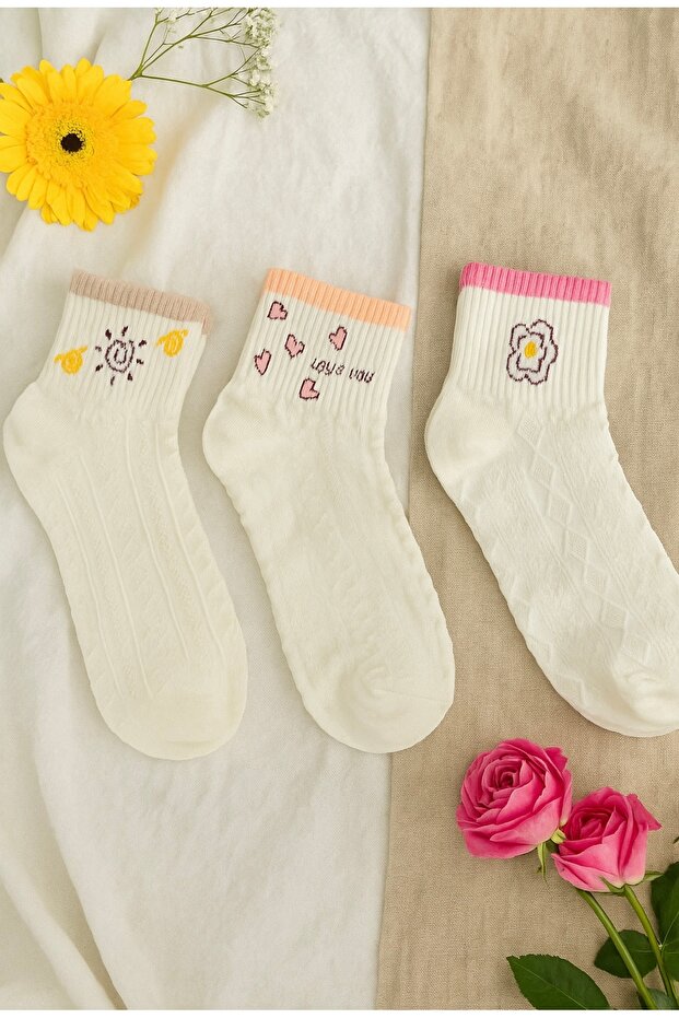 جوارب منقوشة بدون خياطة 3 قطع - 1