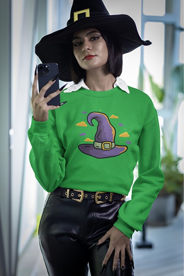 سترة رياضية بياقة دائرية مطبوعة بألوان متعددة من WIZARD HAT