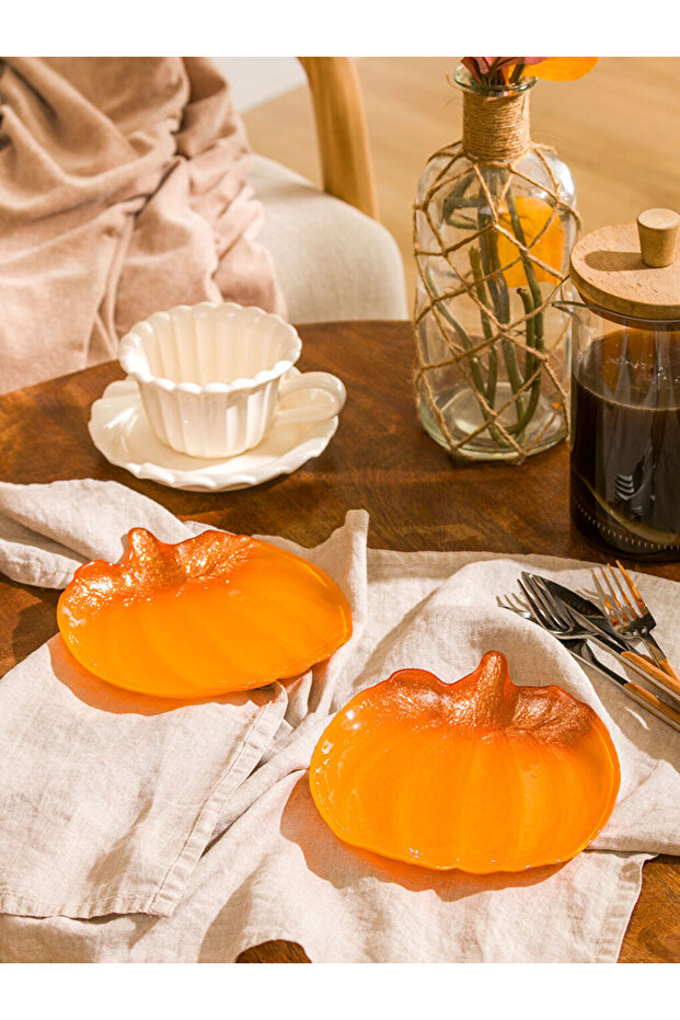 Create Your Style from Uzg Store |   Glass Bowl Set with Pumpkin Figure, Set of 2 - 1
