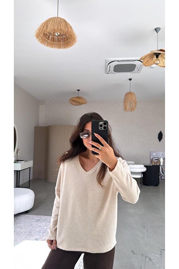 Bej V Yaka Yumoş Basic - 1