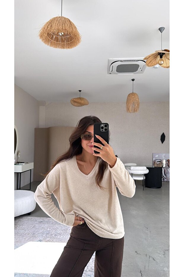 Bej V Yaka Yumoş Basic - 2