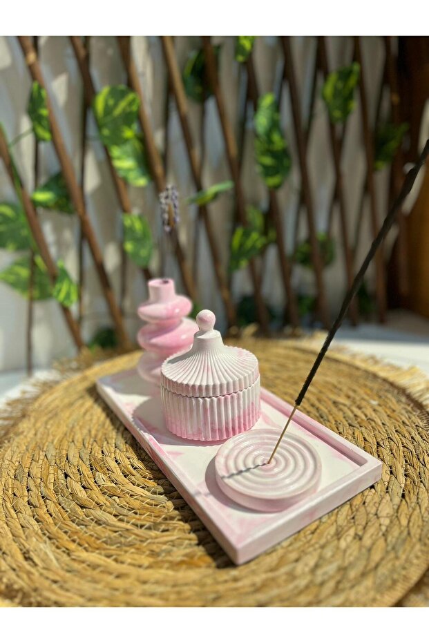 PEMBE DEKOROTİF OBJE