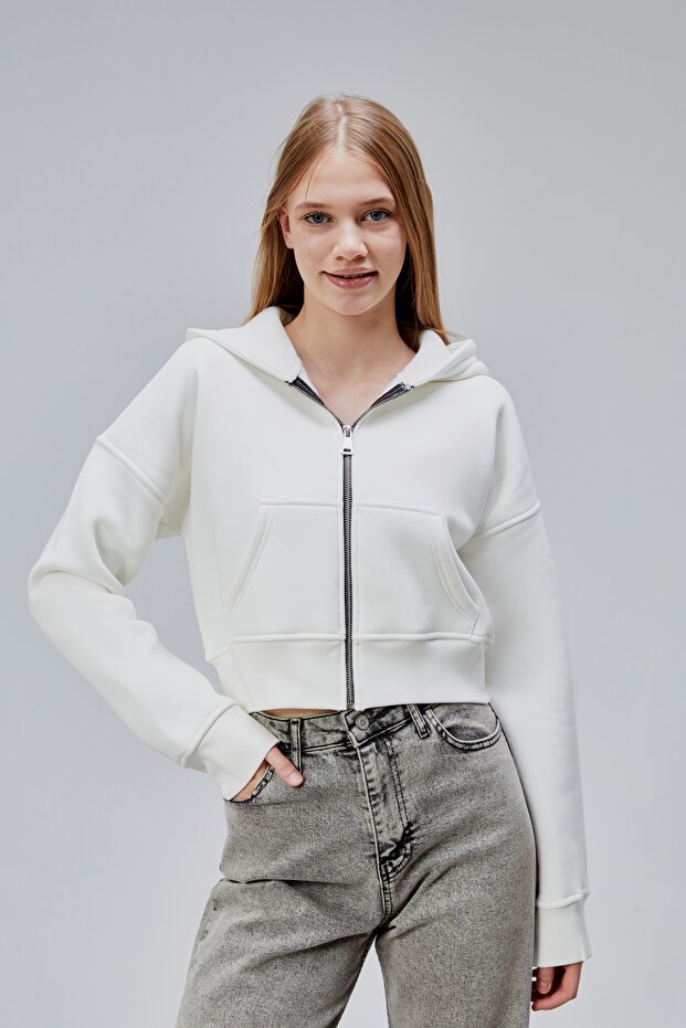 Kadın Kapşonlu Beyaz Basic Crop Sweatshirt - 1