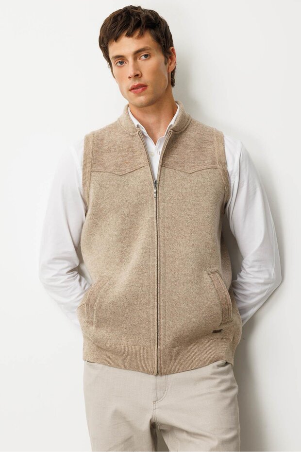Men's Judge Collar Felt Wool Vest with Chest and Pocket Details, Dark Beige