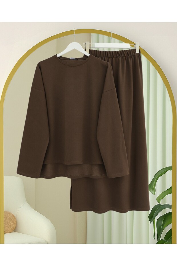 Two-Piece Combed Cotton Suit with Long Slit Skirt at the Back - Brown
