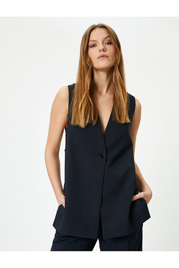 Long Fabric Vest Sleeveless Buttoned Comfortable Fit