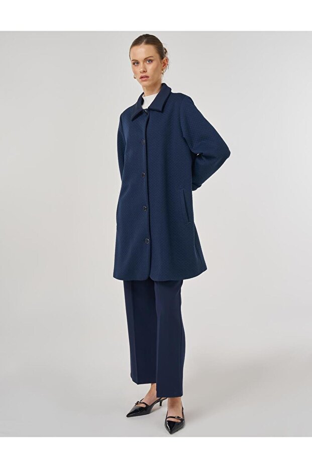 سترة بنمط منقوش باللون الأزرق الداكن - 2