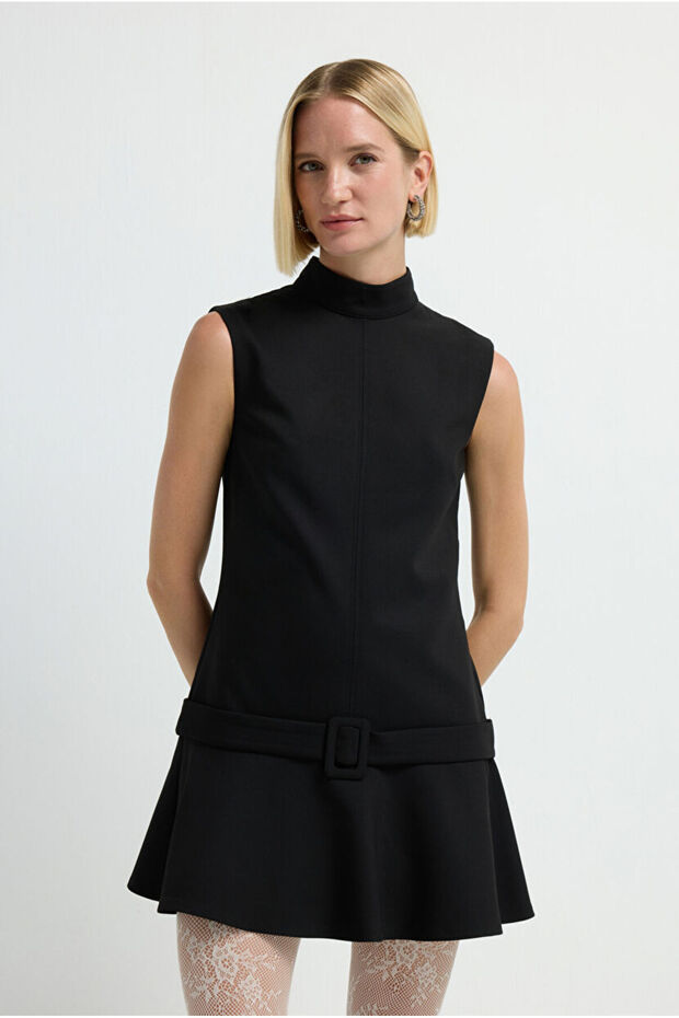 Kemerli Dik Yaka Elbise - 5