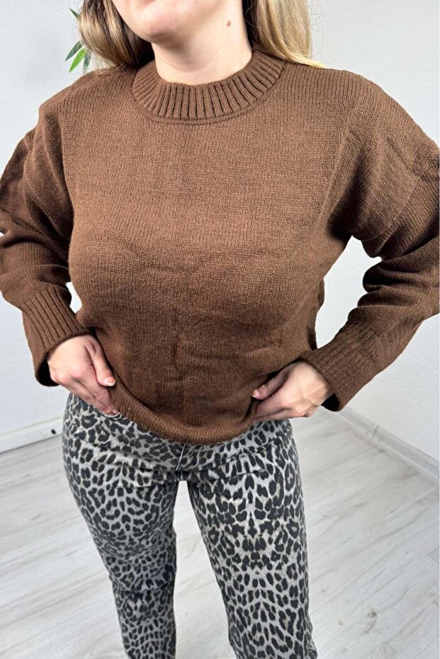 - Kadın Kahve Bisiklet Yaka Oversize Triko Kazak - 1