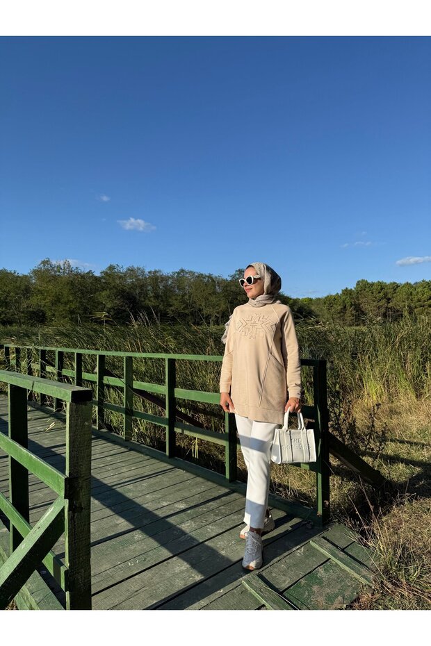 TAŞ APLİKELİ KAPÜŞONLU SWEATSHIRT MB21321-26K - 1