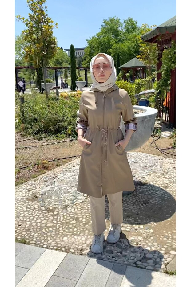 سترة بسحاب وأكمام قابلة للطي مع خطوط داخلية - 2