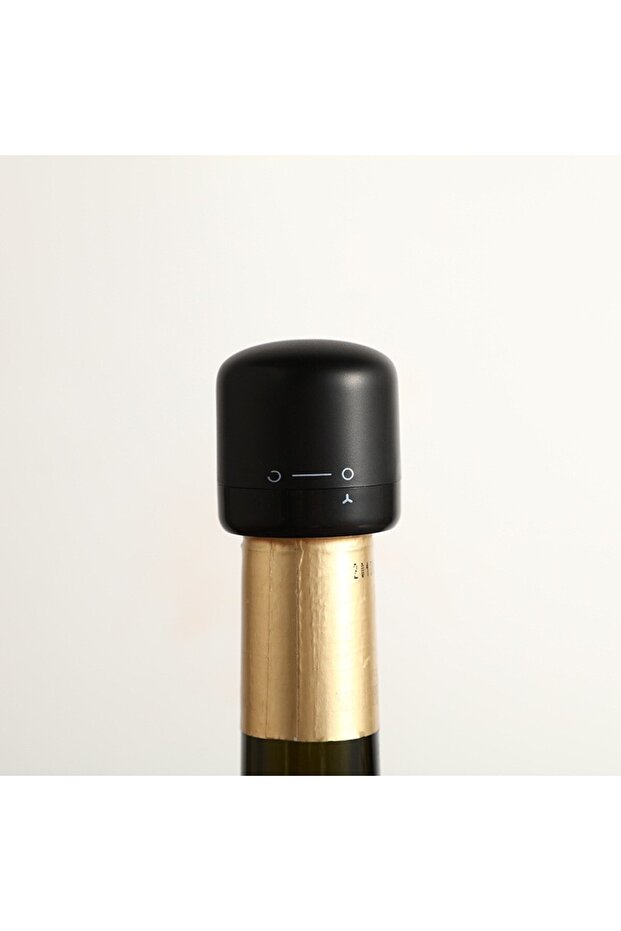 Wine Bottle Seal Cap, Flippy, Rotating, On-Off, Silicone, Reusable, Easy to Store and Use, 3.8 x 3.8 - 5