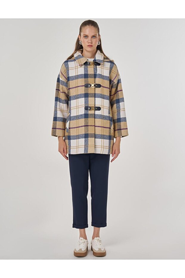 معطف منقوش باللون البيج - 3