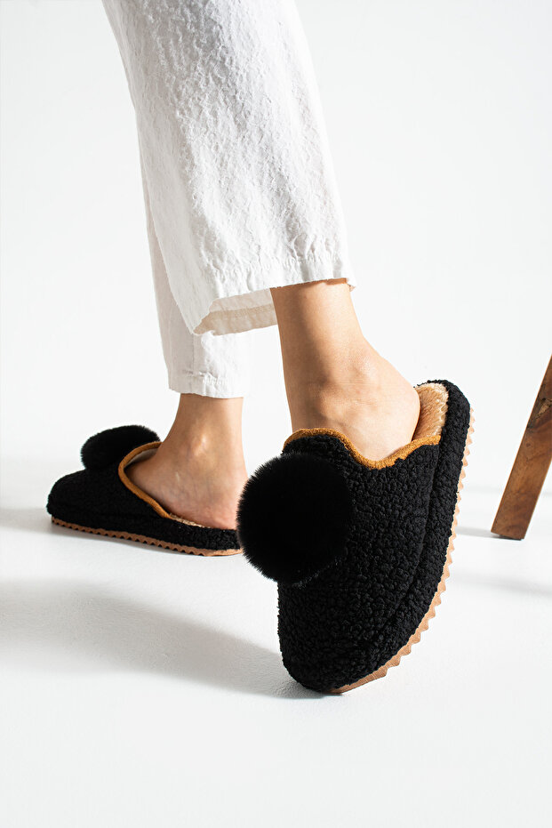 Ponponlu Kadın Ev Terlik - 2