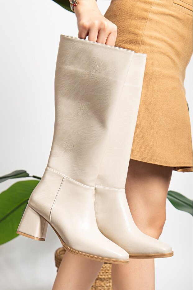 حذاء كوت أنيق ذو مقدمة مدببة - 1