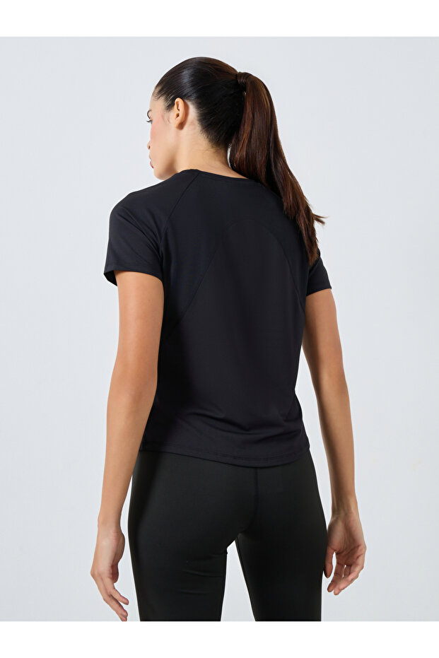 الجزء العلوي من القماش الشبكي المنحني من الخلف - 4