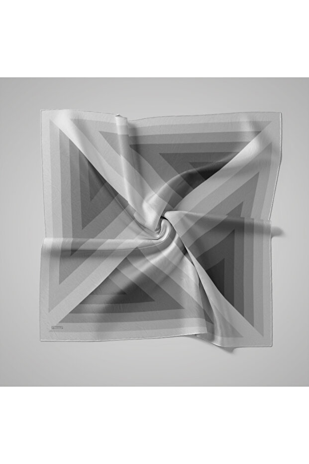 Carmen Scarf | Triangle Loop - 1