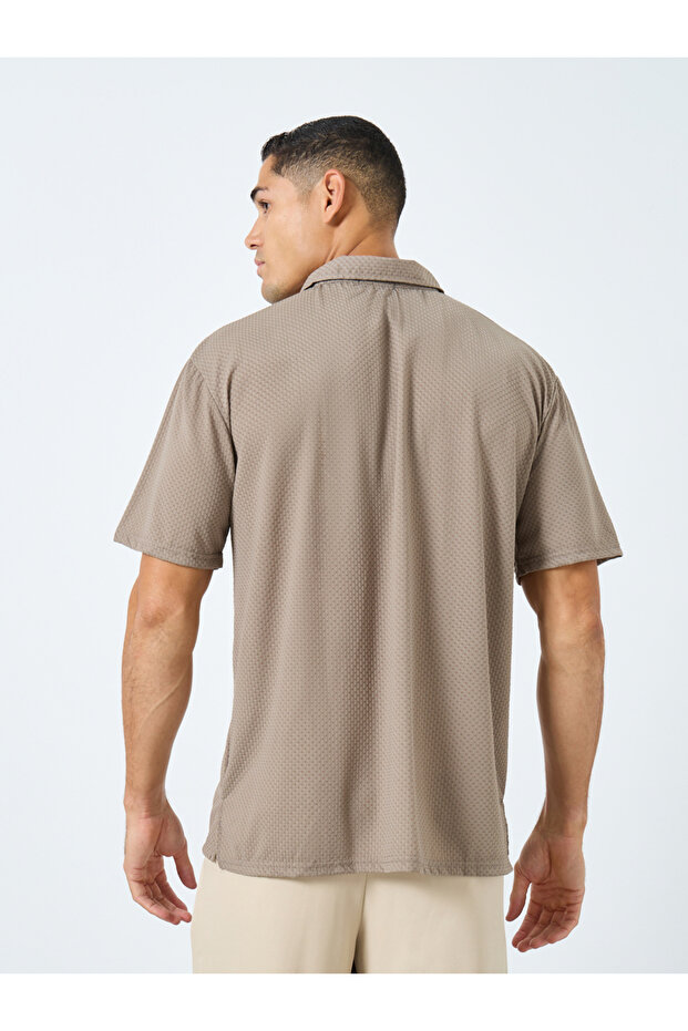 قميص بولو عادي منقوش مع أزرار - 4