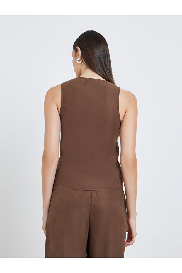 Texture Buttoned Sleeveless Top - 4