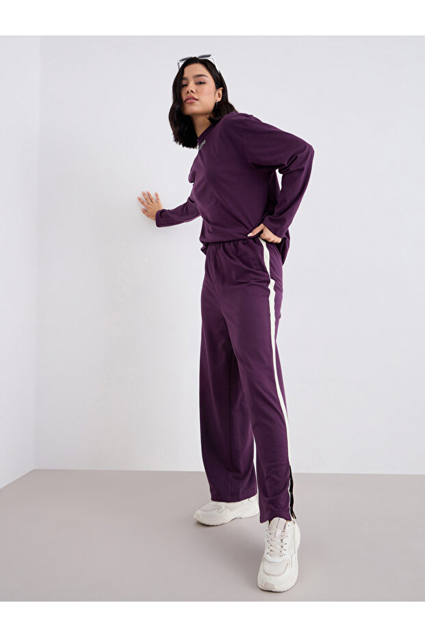 Women Relaxed Fit T-Shirt and Wide Joggers Co-Ords