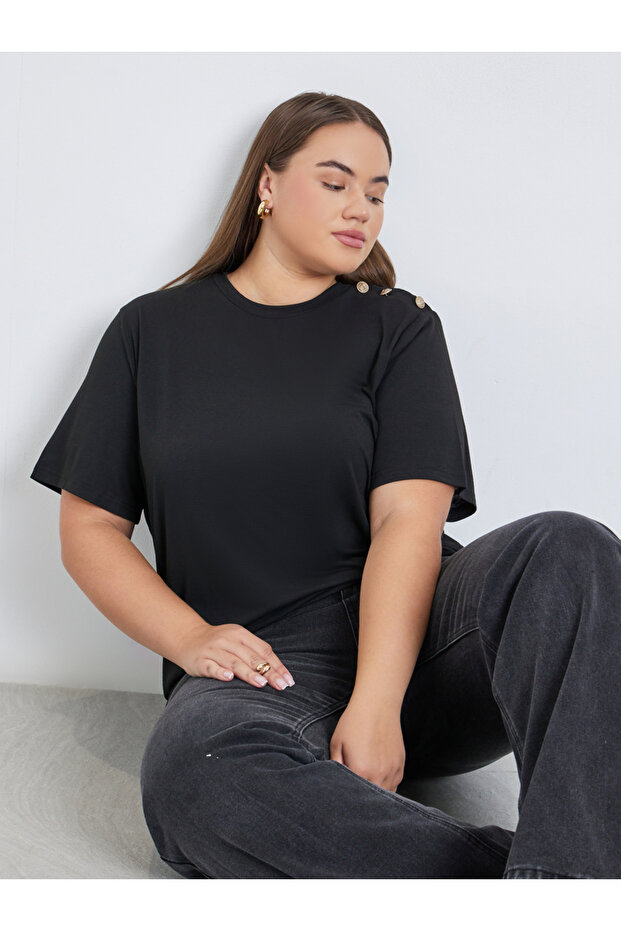 Plus Size Shoulder Button T-Shirt - 1