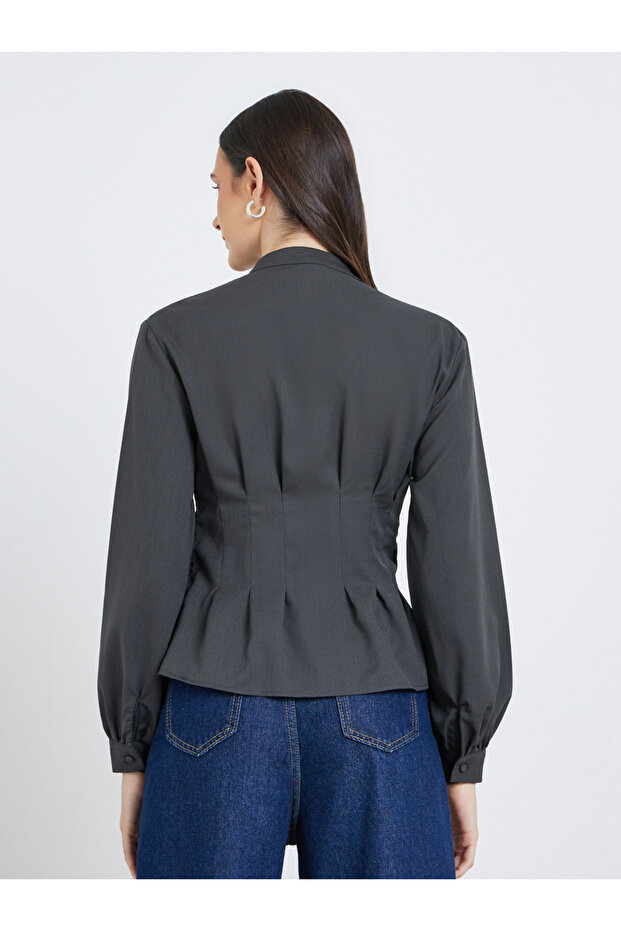 بلوزات بأكمام منفوخة وأزرار - 4