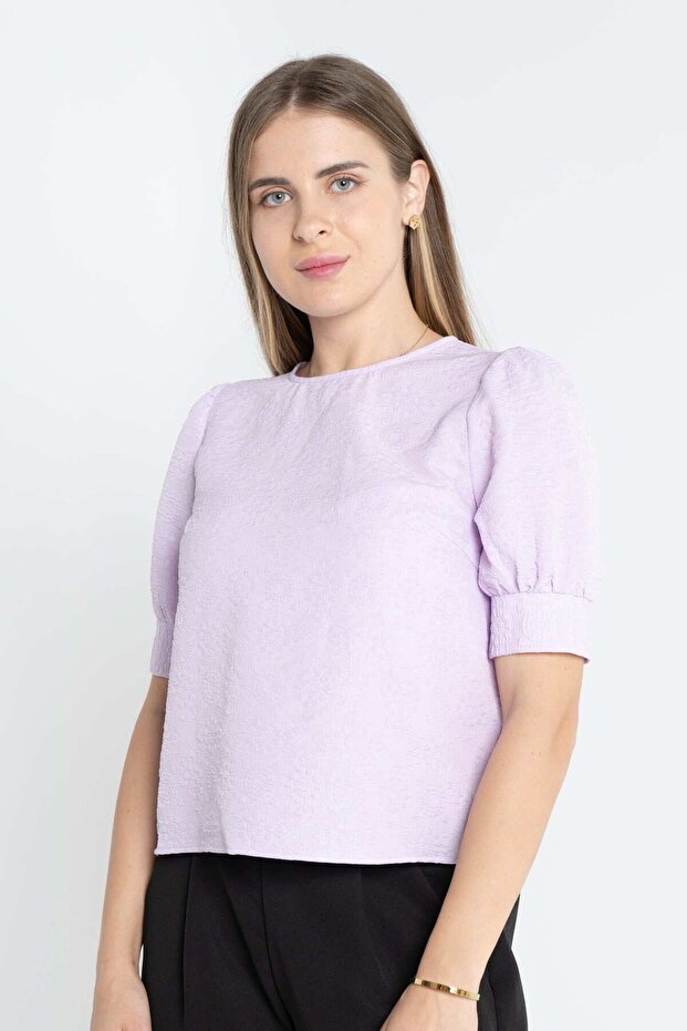 بلوزة سادة بأكمام منفوخة - 1