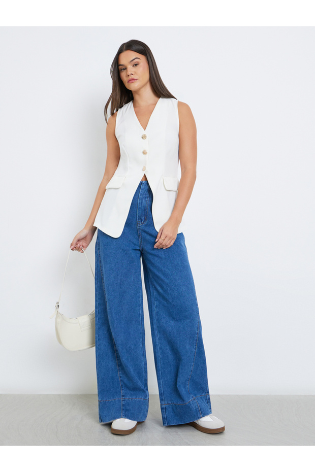 سترة سادة بدون أكمام وأزرار مصممة خصيصًا - 2