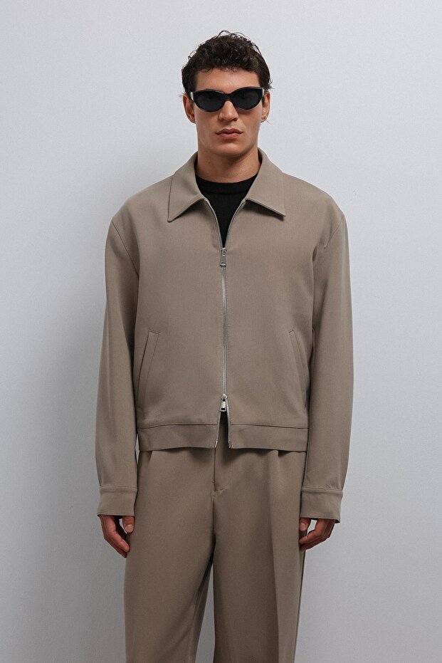 Beige Zippered Seasonal Men's Coat