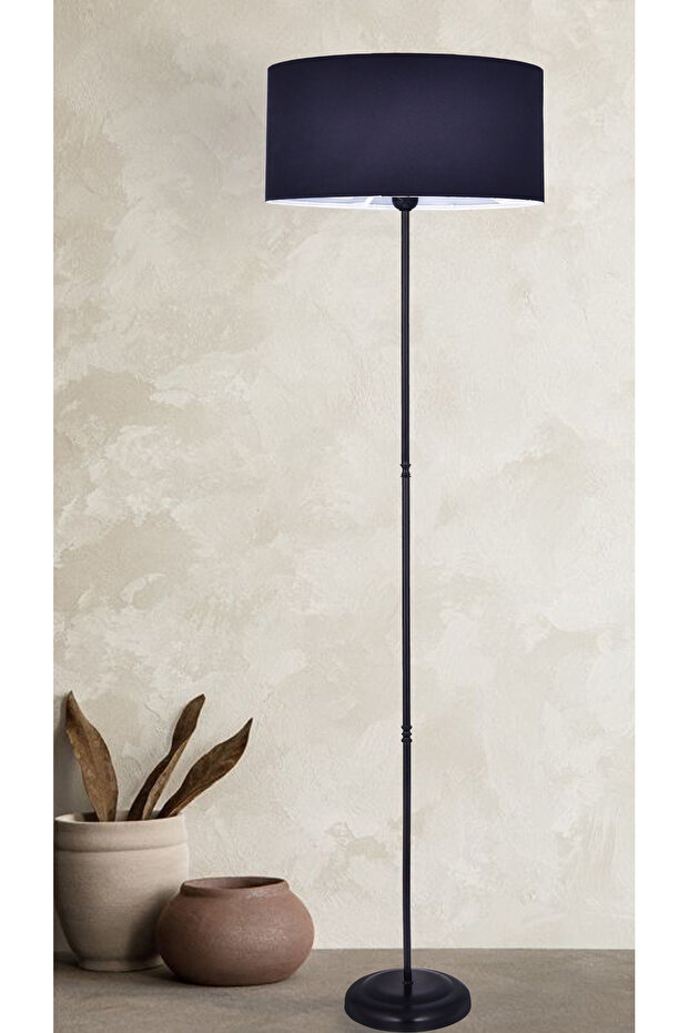 Metal Klasik Tek Ayaklı Lambader - 1