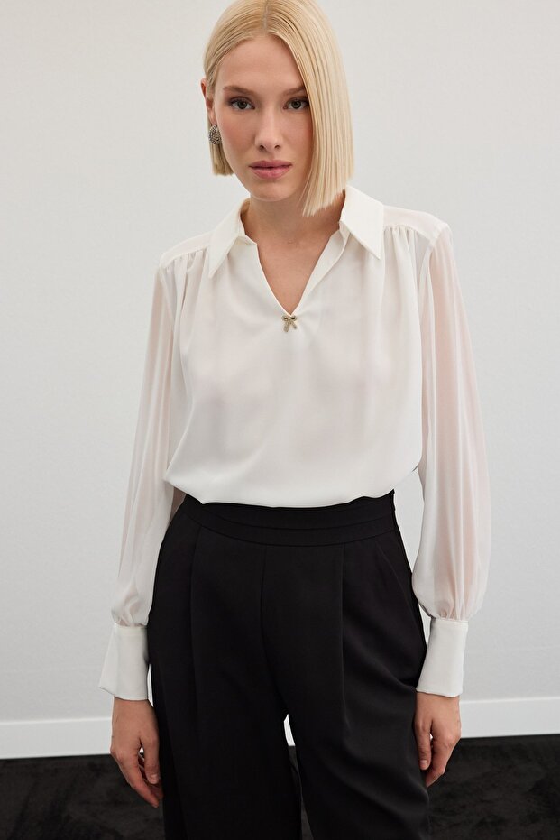 Lässige Bluse mit Accessoires - Ecru - 5