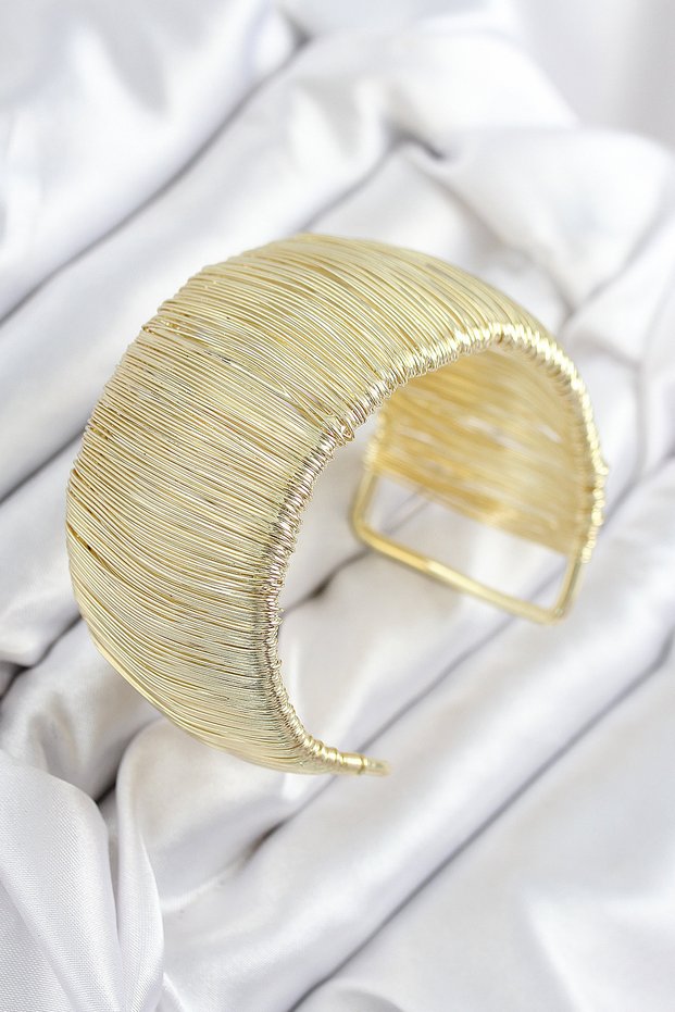 Brass Wire Wrapped Model Gold Color Women's Bracelet - Tj-Bb7893