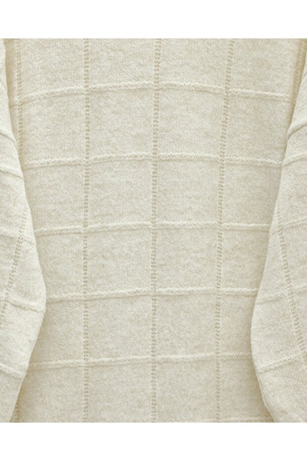 Square Patterned Slit Soft Knit Tunic - Ecru - 5