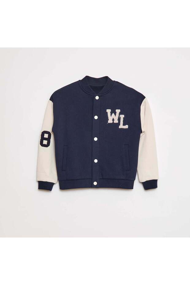 سترة زرقاء على طراز الجامعة الأمريكية - 2