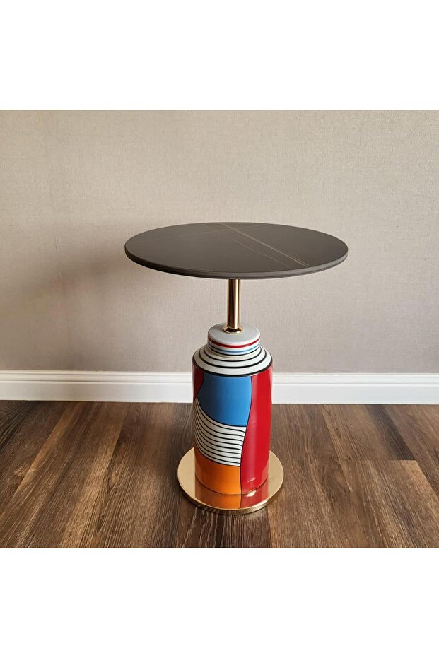 Shehon Side Table with a Stylish and Modern Design - 1
