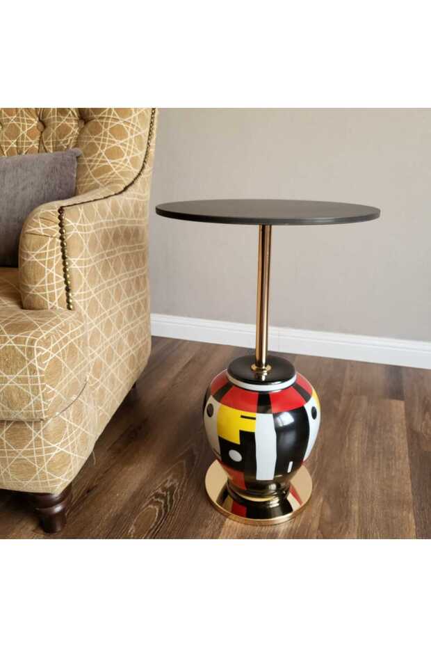 Shehon Side Table with a Stylish and Modern Design - 3