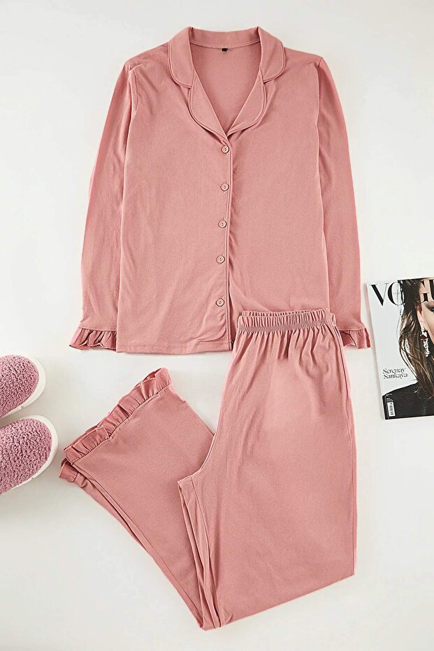 Pembe Gömlek Yaka Volan Detaylı Örme Pijama Takımı TBBAW25AI00056 - 2