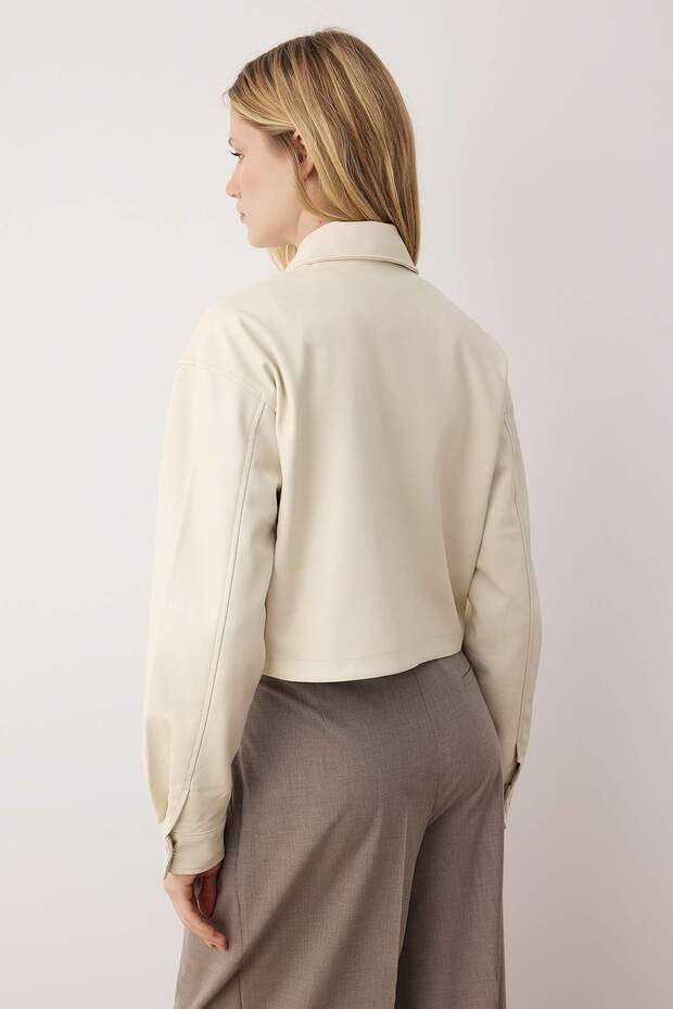 Kurtka ze skóry ekologicznej Regular Fit Cienka kurtka ze sztucznej skóry TWOAW26MO00086 - 4